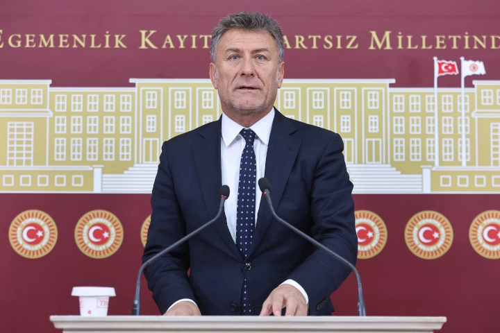 CHP Bursa Milletvekili Orhan Sarıbal gazetecilerin sorunlarını TBMM'ye taşıdı... 